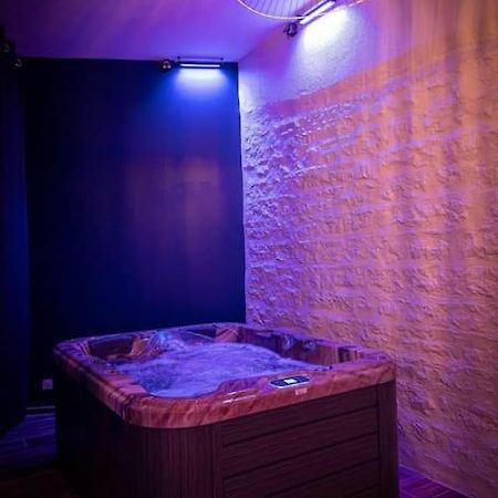 Love Room Spa Privatif Villefranche-sur-Saône Exterior foto